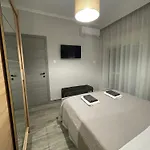 Dt Luxury Lägenhet Néa Péramos