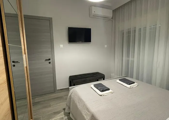 Dt Luxury Apartamento Néa Péramos