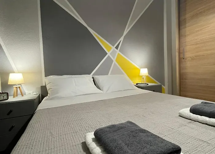 Dt Luxury